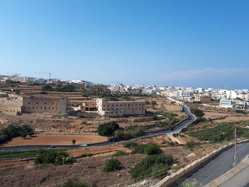 Villa T3 em Saint Julian's, Malta N.º 3306