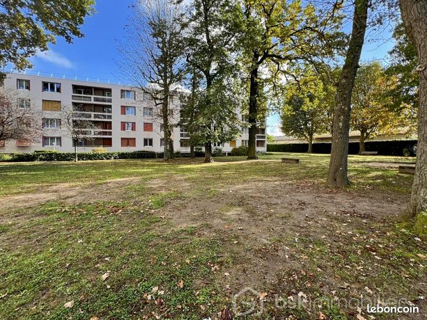 2 bedrooms Apartment in Limeil-Brevannes, France No. 282253