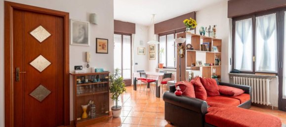 2 rooms Apartment in Collegno, Italy No. 19750 2
