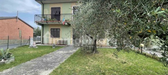 2 bedrooms Apartment in Luni, Italy No. 302448 2