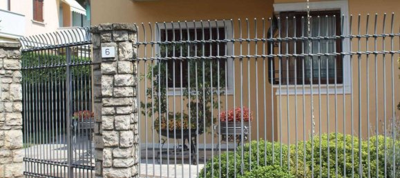 3 chambres Appartement à Brescia, Italy No. 158655 2