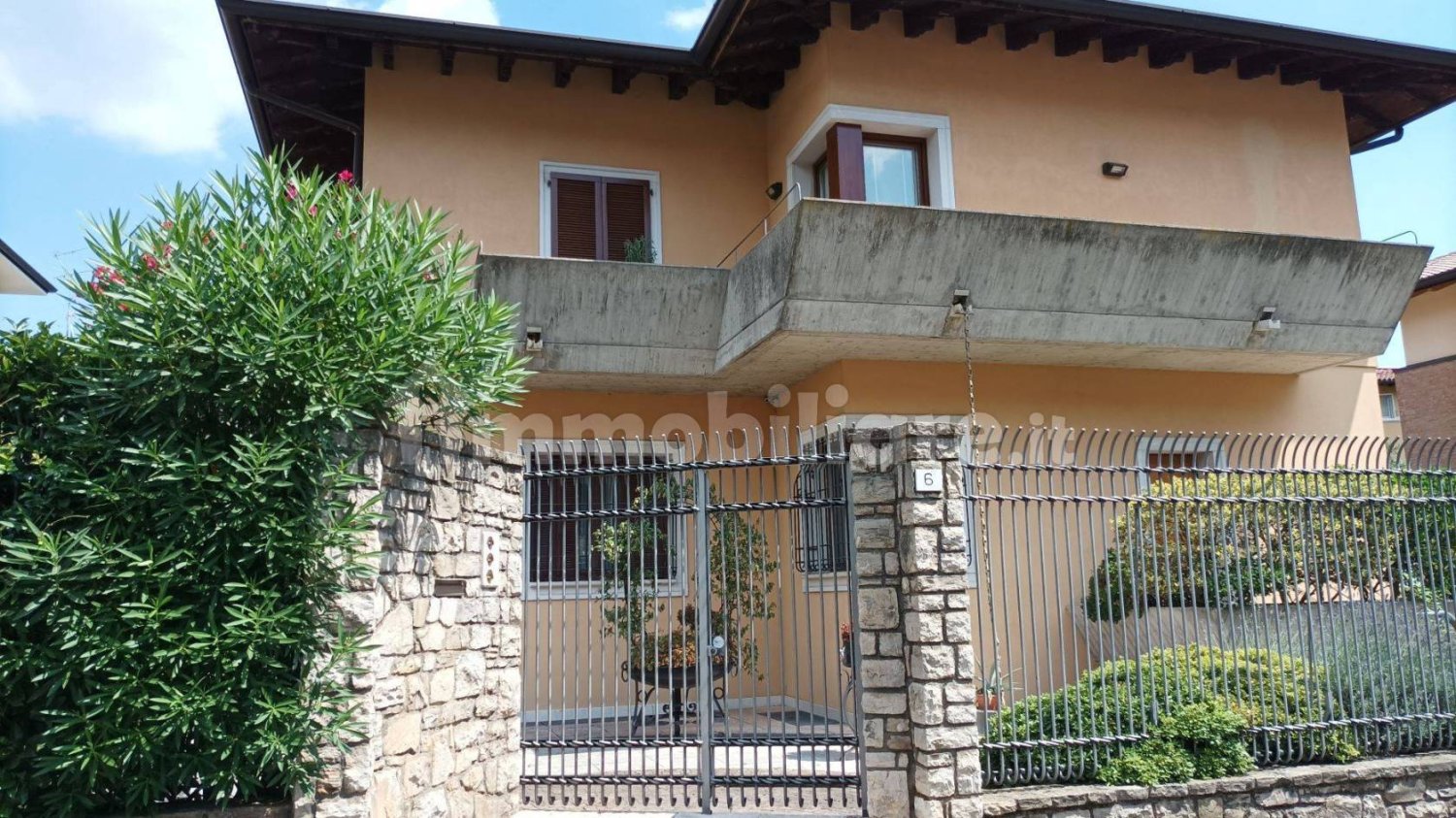 3 chambres Appartement à Brescia, Italy No. 158655