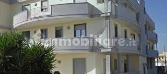 Apartamento de 3 dormitorios en Torre Santa Susanna, Italy No. 269853 2