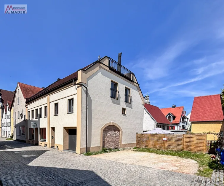 4 Schlafzimmer Gewerbliche Immobilie in Dillingen an der Donau, Germany, Nr. 348141