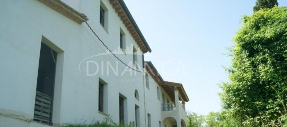 15-Zimmer Haus in Prato, Italy, Nr. 233173 79