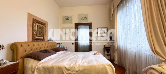 6 rooms Villa in Turate, Italy No. 120895 15