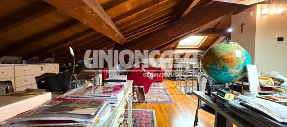 6 rooms Villa in Turate, Italy No. 120895 33