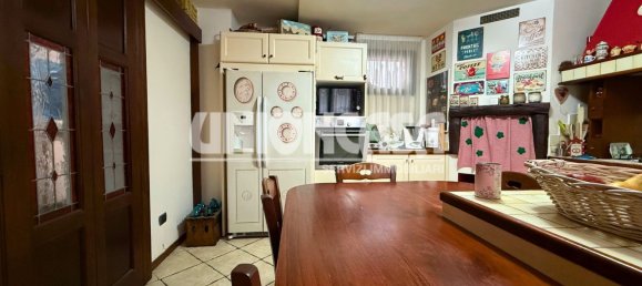 6 rooms Villa in Turate, Italy No. 120895 46