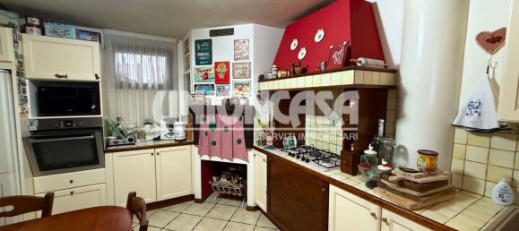 6 rooms Villa in Turate, Italy No. 120895 47