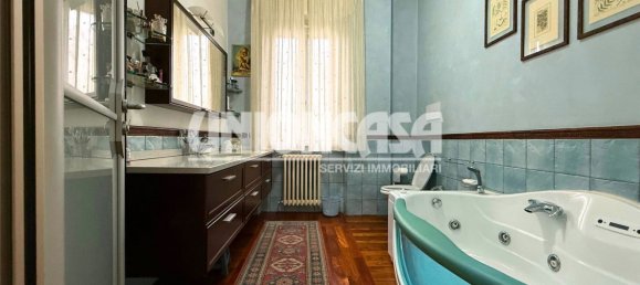 6 rooms Villa in Turate, Italy No. 120895 25