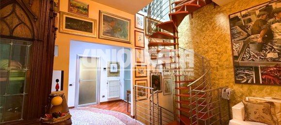 6 rooms Villa in Turate, Italy No. 120895 6