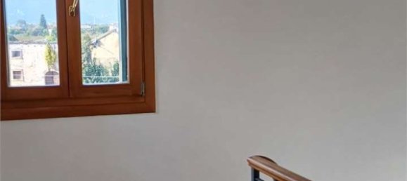 7 rooms House in Vittorio Veneto, Italy No. 279602 13