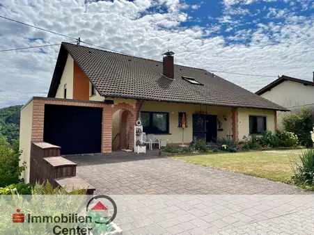 11-Zimmer Haus in Saarland, Germany, Nr. 28089
