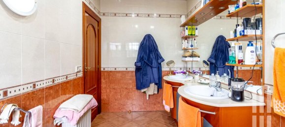 3 bedrooms House in Barcelona, Spain No. 69792 21