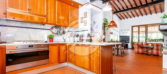 7 bedrooms Villa in Pescia, Italy No. 78397 24