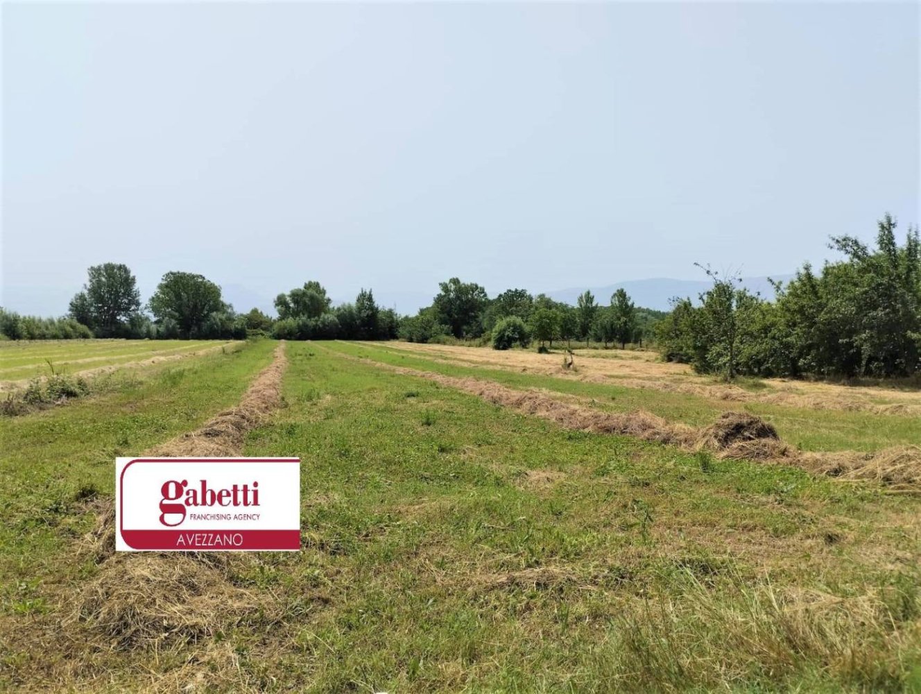 9000m² Land in Avezzano, Italy No. 146544