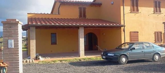 Дом с 8 комнатами в Орчано Пизано, Италия № 43498 3