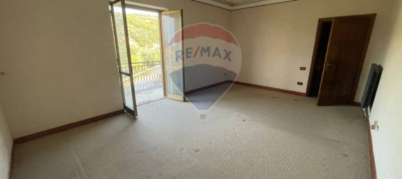 3 bedrooms Apartment in Cosenza, Italy No. 343699 11