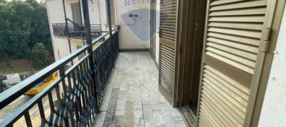 3 bedrooms Apartment in Cosenza, Italy No. 343699 7