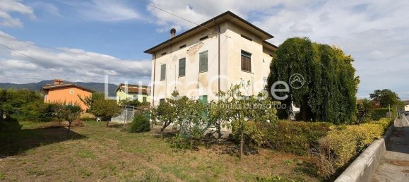 10 bedrooms House in Lucca, Italy No. 340761 9
