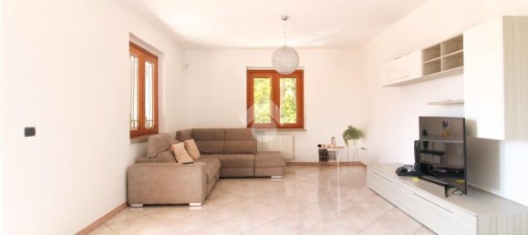 4 Schlafzimmer Haus in Ripa Teatina, Italy, Nr. 43155 16