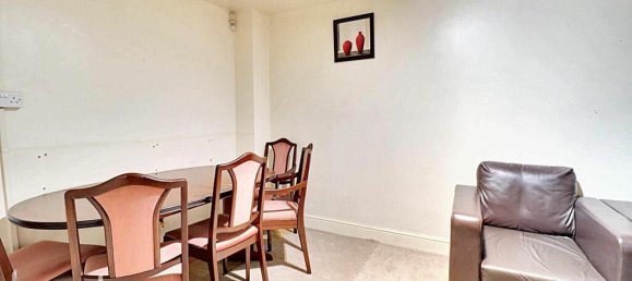 4 bedrooms Townhouse in Hayes, United Kingdom No. 5059 4