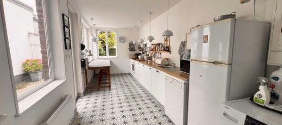 4 bedrooms House in Calais, France No. 313260 3