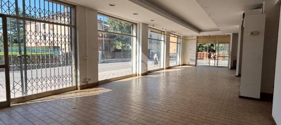 192m² Commercial property in Sona, Italy No. 272996 6