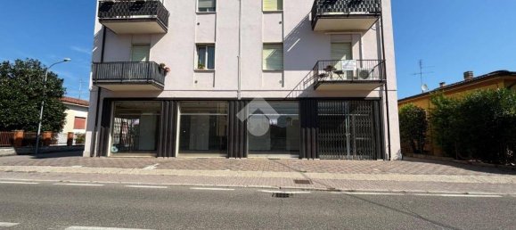192m² Commercial property in Sona, Italy No. 272996 28