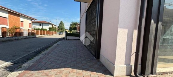 192m² Commercial property in Sona, Italy No. 272996 27