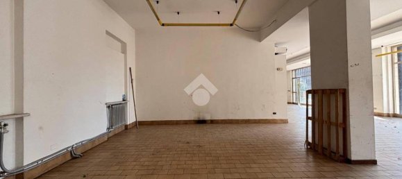 192m² Commercial property in Sona, Italy No. 272996 9