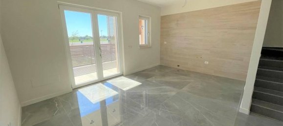 5 rooms Villa in Foggia, Italy No. 86910 5