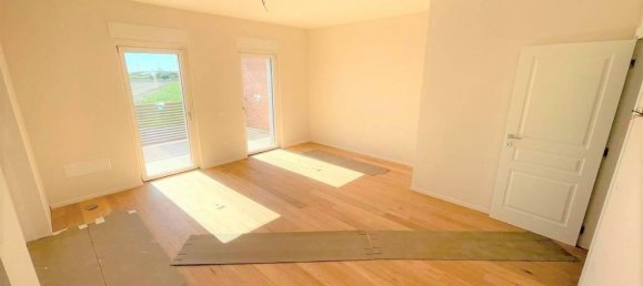 5 rooms Villa in Foggia, Italy No. 86910 2