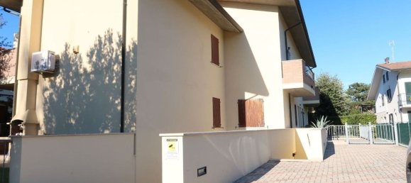 2 bedrooms Apartment in Cervia, Italy No. 354080 3