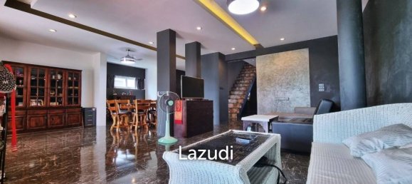 4 bedrooms Cafe / restaurant in Bang Sare, Thailand No. 13904 2