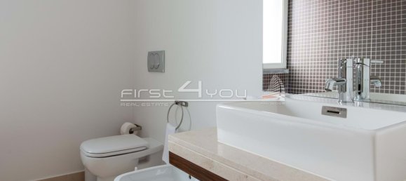 3 bedrooms Townhouse in Calheta, Portugal No. 184248 8