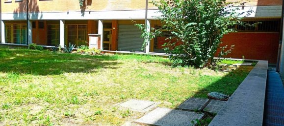 2 rooms Commercial property in Bologna, Italy No. 283637 10