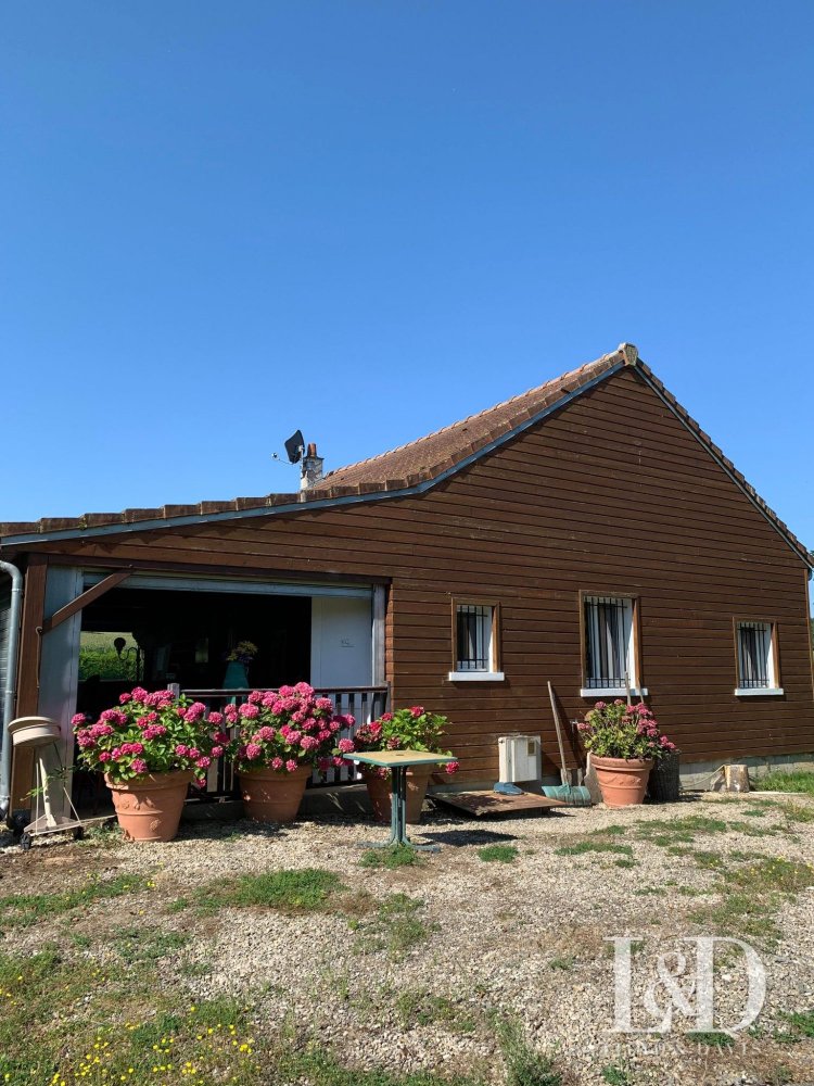 2 bedrooms House in Montmort-Lucy, France No. 225726