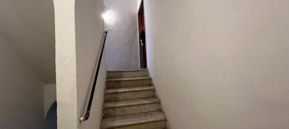 Дом с 7 комнатами в Амелья, Италия № 36366 4