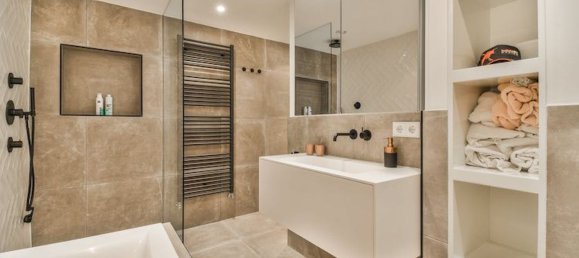 3 rooms Apartment in Florence, Italy No. 277818 5