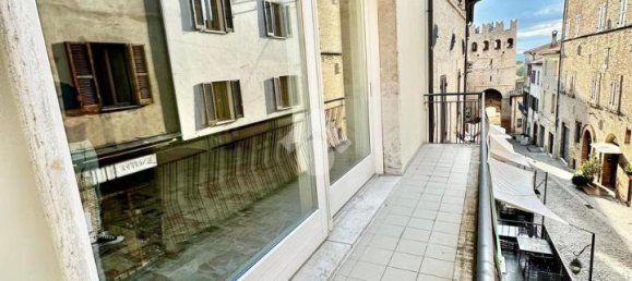 3 rooms Apartment in Montefalco, Italy No. 67108 32