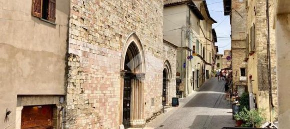 3 rooms Apartment in Montefalco, Italy No. 67108 17