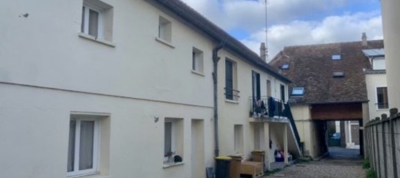 Edifício de 16 divisões em Dreux, France N.º 158490 2