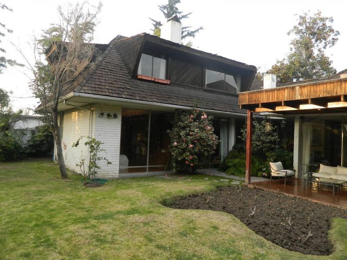 4 bedrooms House in Santiago, Chile No. 4106