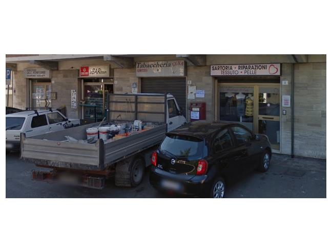 2 rooms Commercial property in Modena, Italy No. 253450