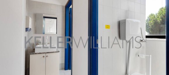 Almacén de 5 habitaciónes en Muggiò, Italy No. 316956 18