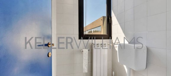 Almacén de 5 habitaciónes en Muggiò, Italy No. 316956 19