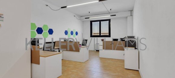 Almacén de 5 habitaciónes en Muggiò, Italy No. 316956 13