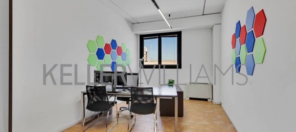 Almacén de 5 habitaciónes en Muggiò, Italy No. 316956 17