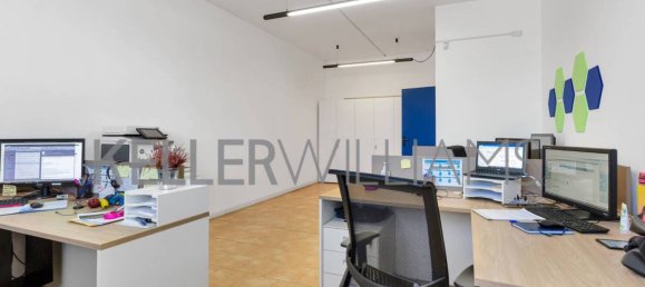 Almacén de 5 habitaciónes en Muggiò, Italy No. 316956 14